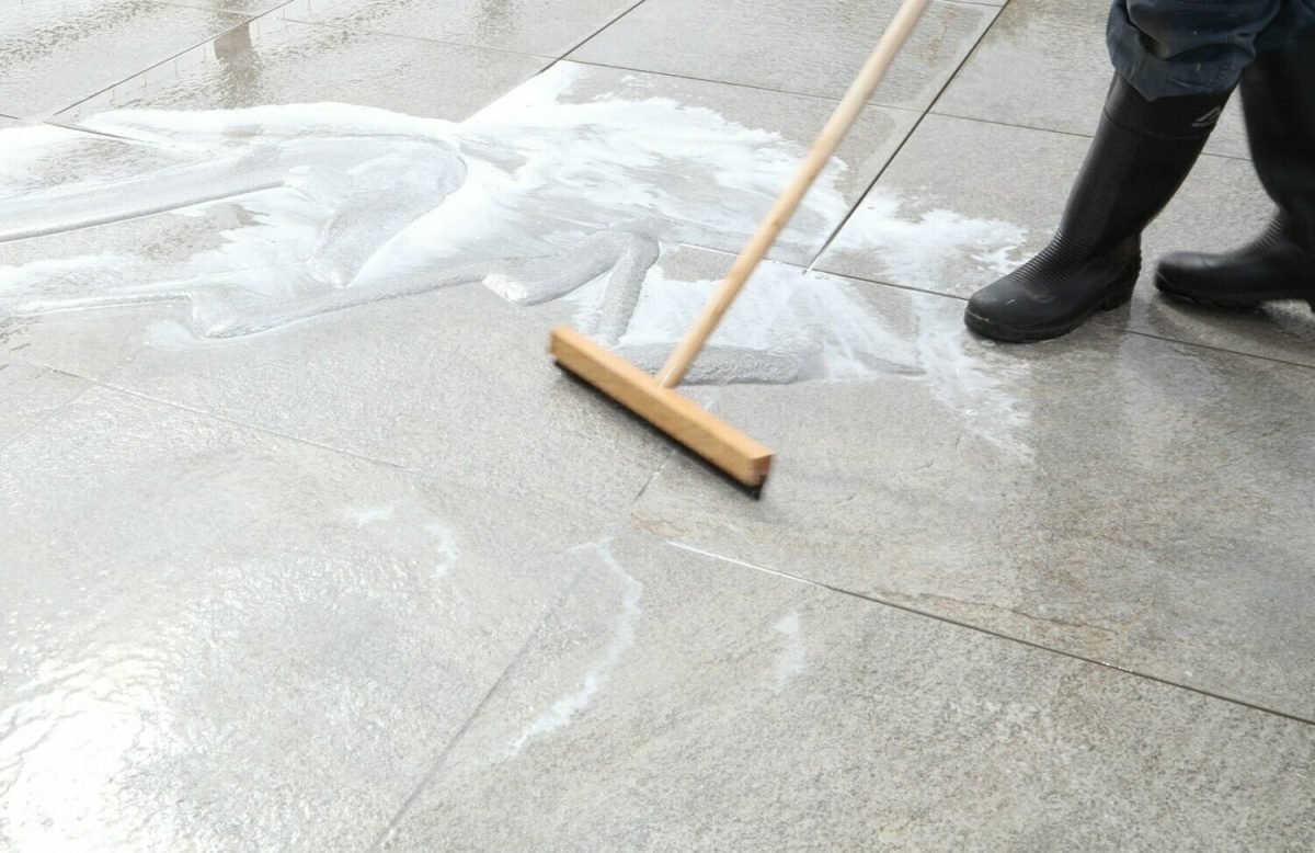 Squeegee Head -250mm Wide - for Wet Slurry Application - Image 13